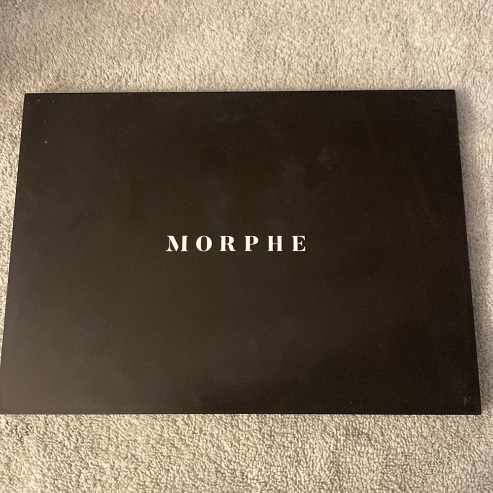 MORPHE 35M eyeshadow palette